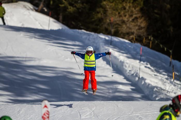 zorganizowany wyjazd rodzinny na narty i snowboard do Marillevy 1400