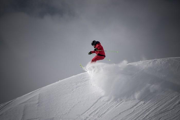 zorganizowany wyjazd na narty i snowboard do Marillevy
